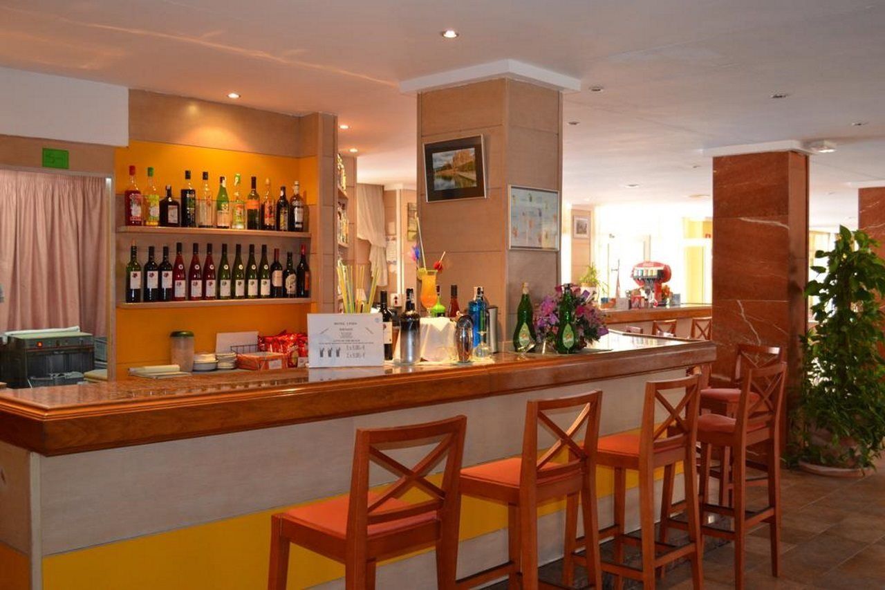Linda Hotel Can Pastilla  Bagian luar foto